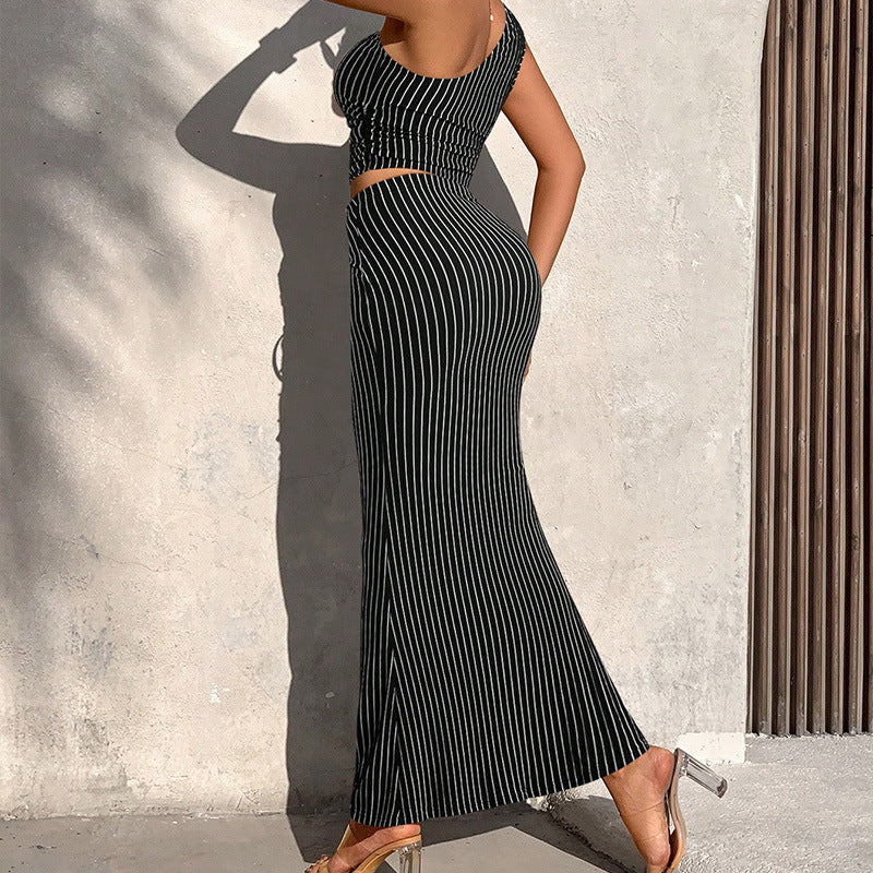 Sleeveless Vest Top And Slim-fit Two-piece Skirt Set 1Heartof5