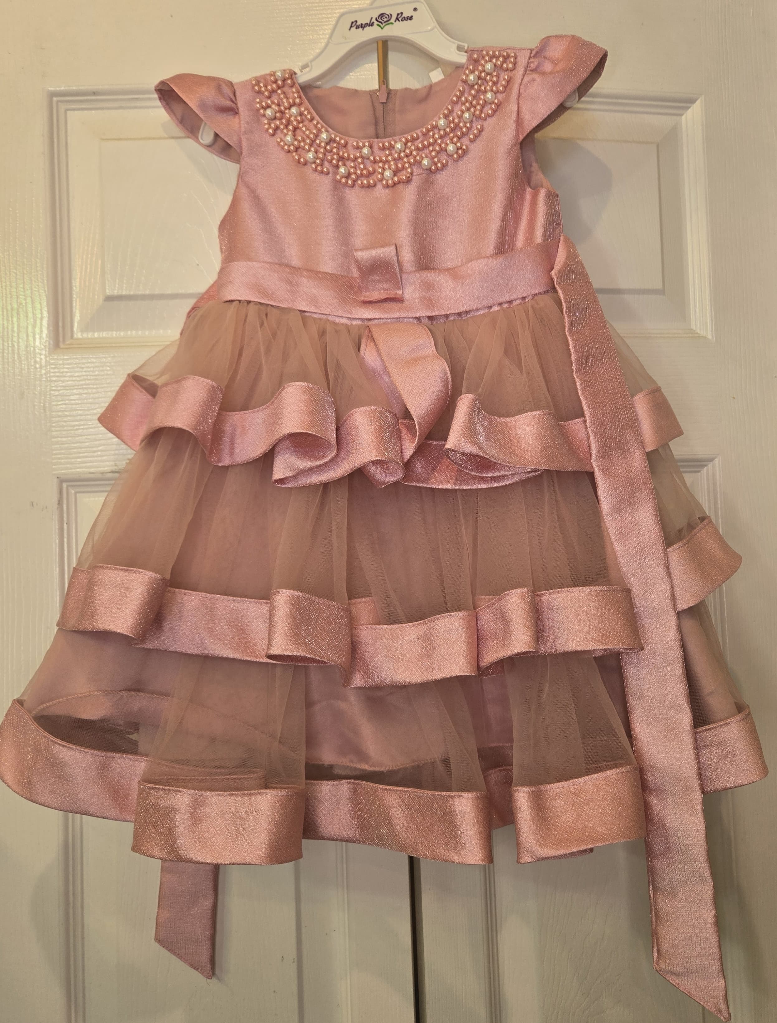 Pink fled baby clothe